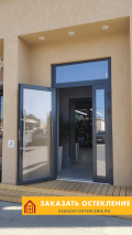 Уличная алюминиевая дверь с терморазрывом и панорамным остеклением