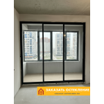 Алюминиевая дверь на балкон со стеклопакетом с раздвижным остекление в пол