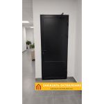 Глухая алюминиевая дверь для входа с улицы