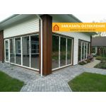 Беседка с панорамным остеклением от пола до потолка