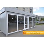 Остекление витрины магазина пластиковыми конструкциями с профилем белого цвета