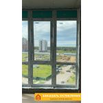 Лоджия с панорамным остеклением пластиковыми окнами белого цвета