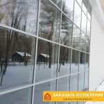 Структурное фасадное остекление здания без швов