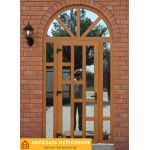 Входная пластиковая дверь со стеклом и ламинацией под дерево