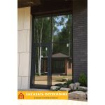 Входная группа для офиса с дверью черного цвета