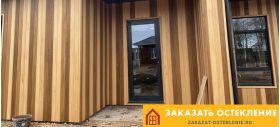 Двери из алюминиевого профиля на входе в частный дом