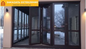 Уличная дверь-гармошка с усиленным профилем для частного дома