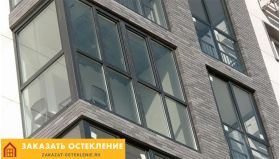 Панорамное остекление угловой лоджии с обзором на две стороны улицы