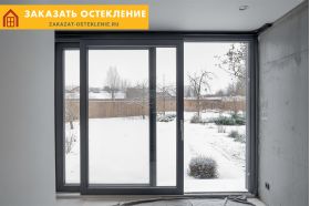 Ламинированное окно-портал с раздвижной системой открывания