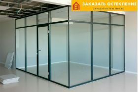 Пример панорамного остекления в пол для витрин торговых центров и павильонов