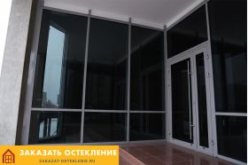 Серые входные двери с терморазрывом для бизнес-центра