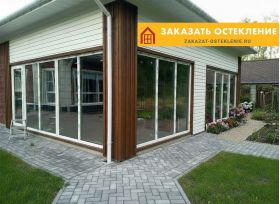 Беседка с панорамным остеклением от пола до потолка